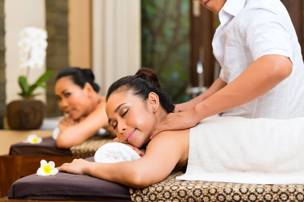 couple-massage-spa-river-day-spa