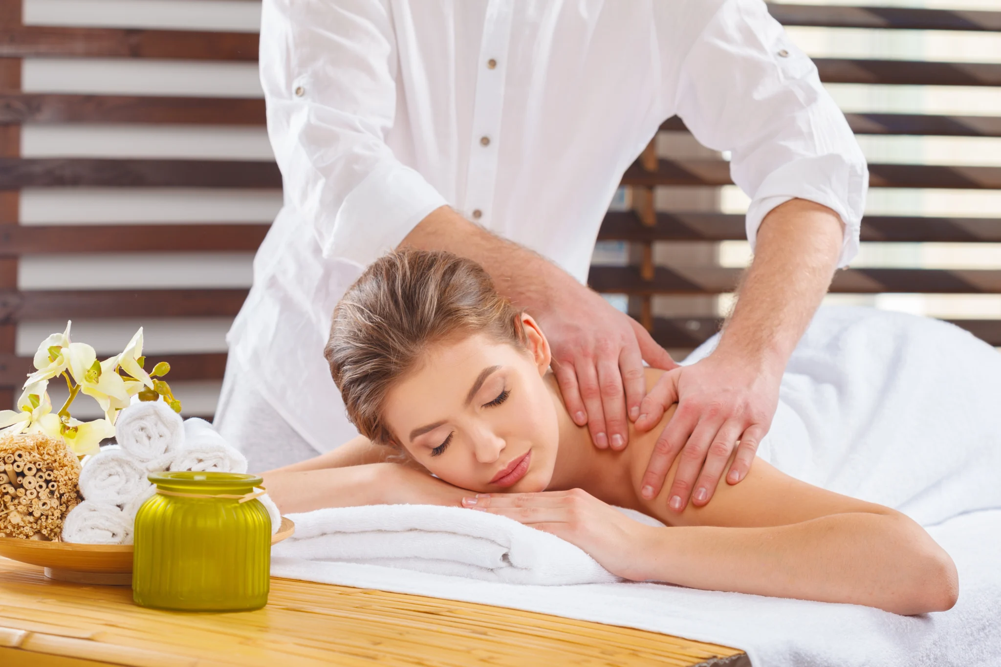 advantages-of-a-regular-massage-at-river-salon-day-spa